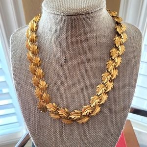Napier, vintage, leaf necklace, gold tone